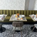 Dali 4* Μοντωμπάν