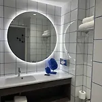 Dali 4*