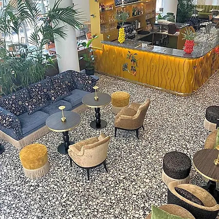 Hotel Dali Montauban