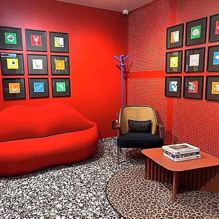 Dali Hotel 4*